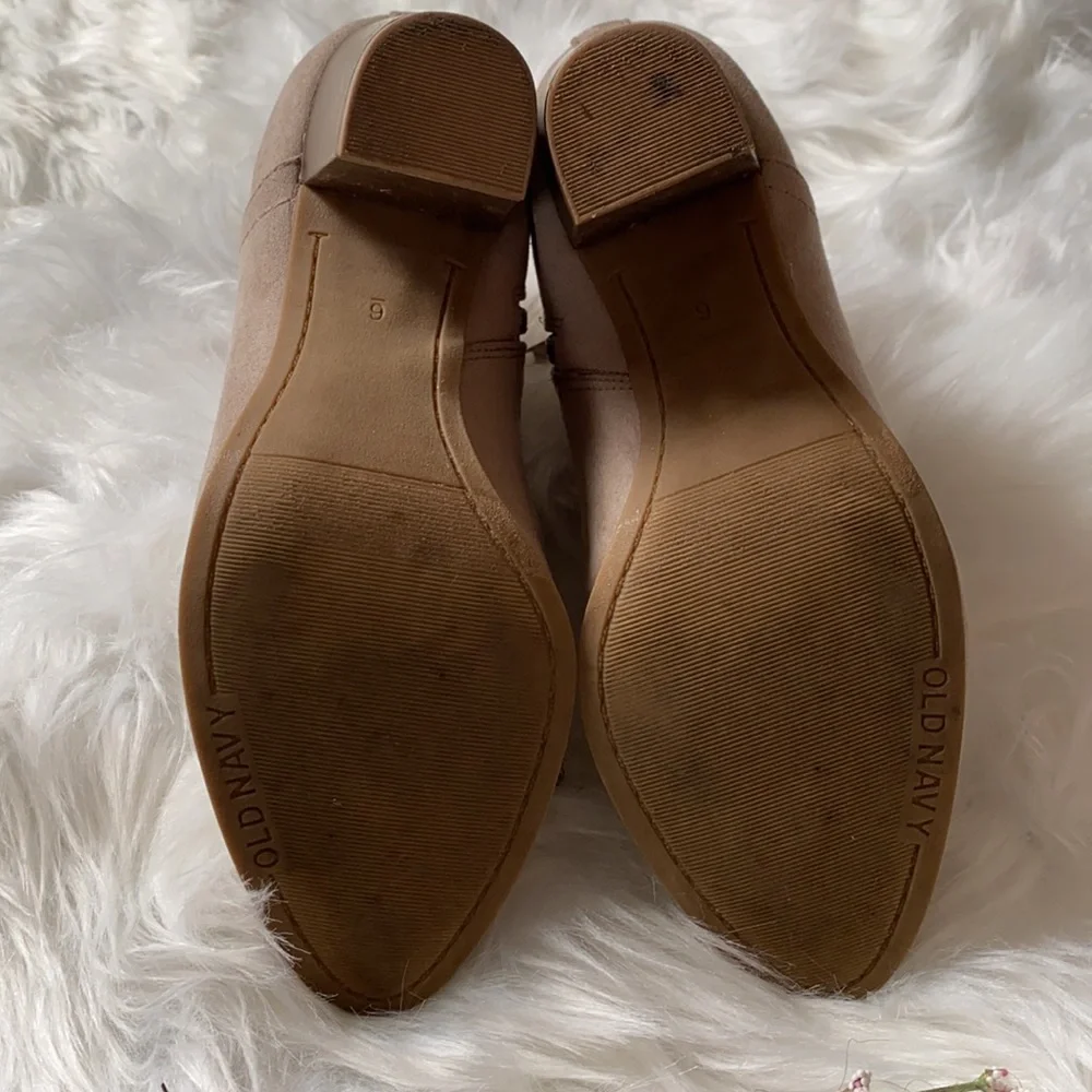 Vegan Suede Creamy Tan 3” Block Heel Booties Sz 6